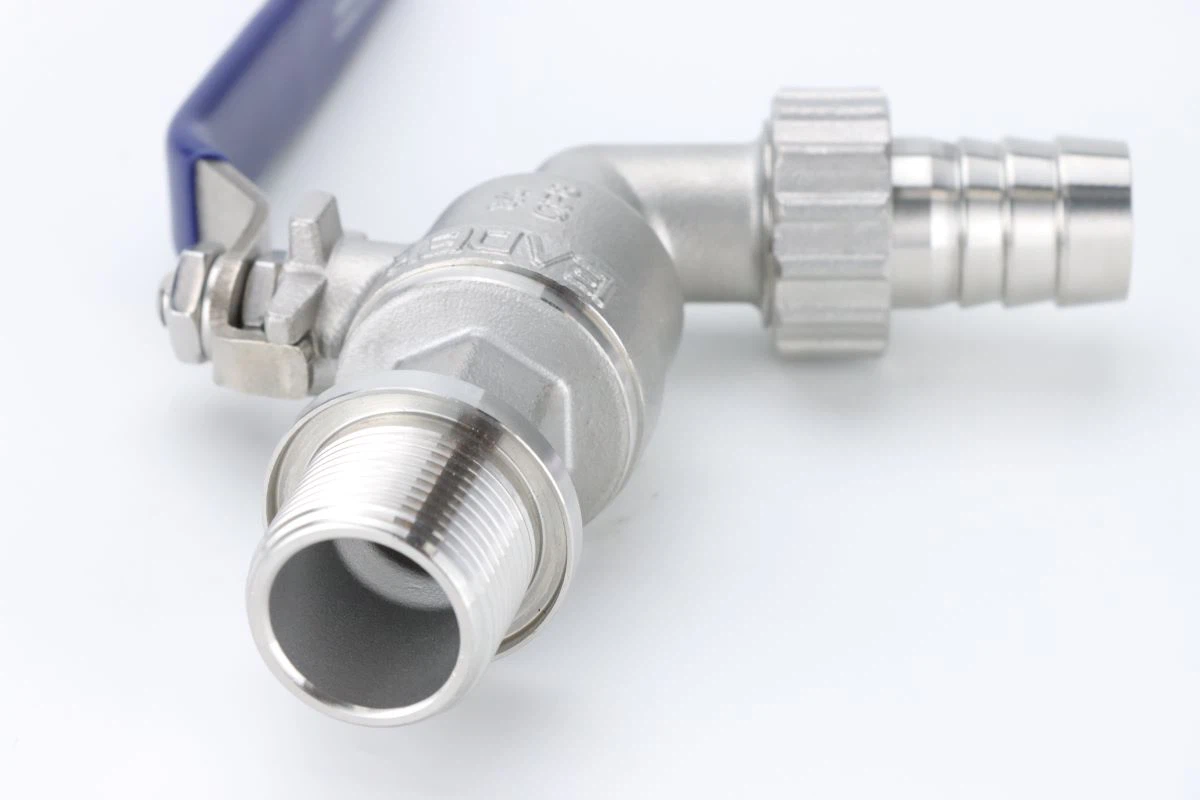 Lockable Threaded Hose Bibcock Ball Valve Lockable Threaded Hose Bibcock Ball Valve